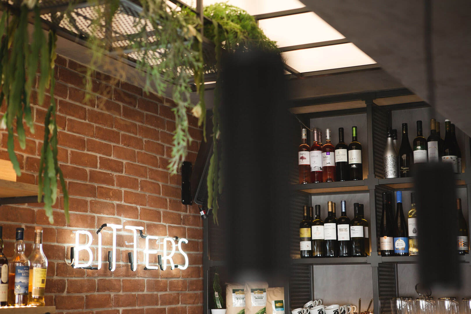 Bitters Cocktail Wine Bar Zakynthos από Σοφία Καμπιώτη Διακόσμηση